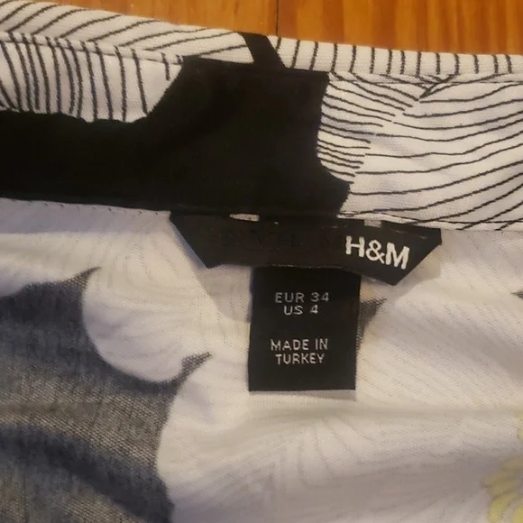 H&M Floral Dress - Picture 8 of 10